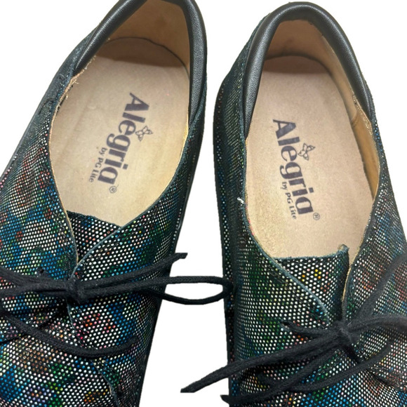 Alegria womens Bree multi dot floral oxford laced leather upper textured shoes - Picture 3 of 8